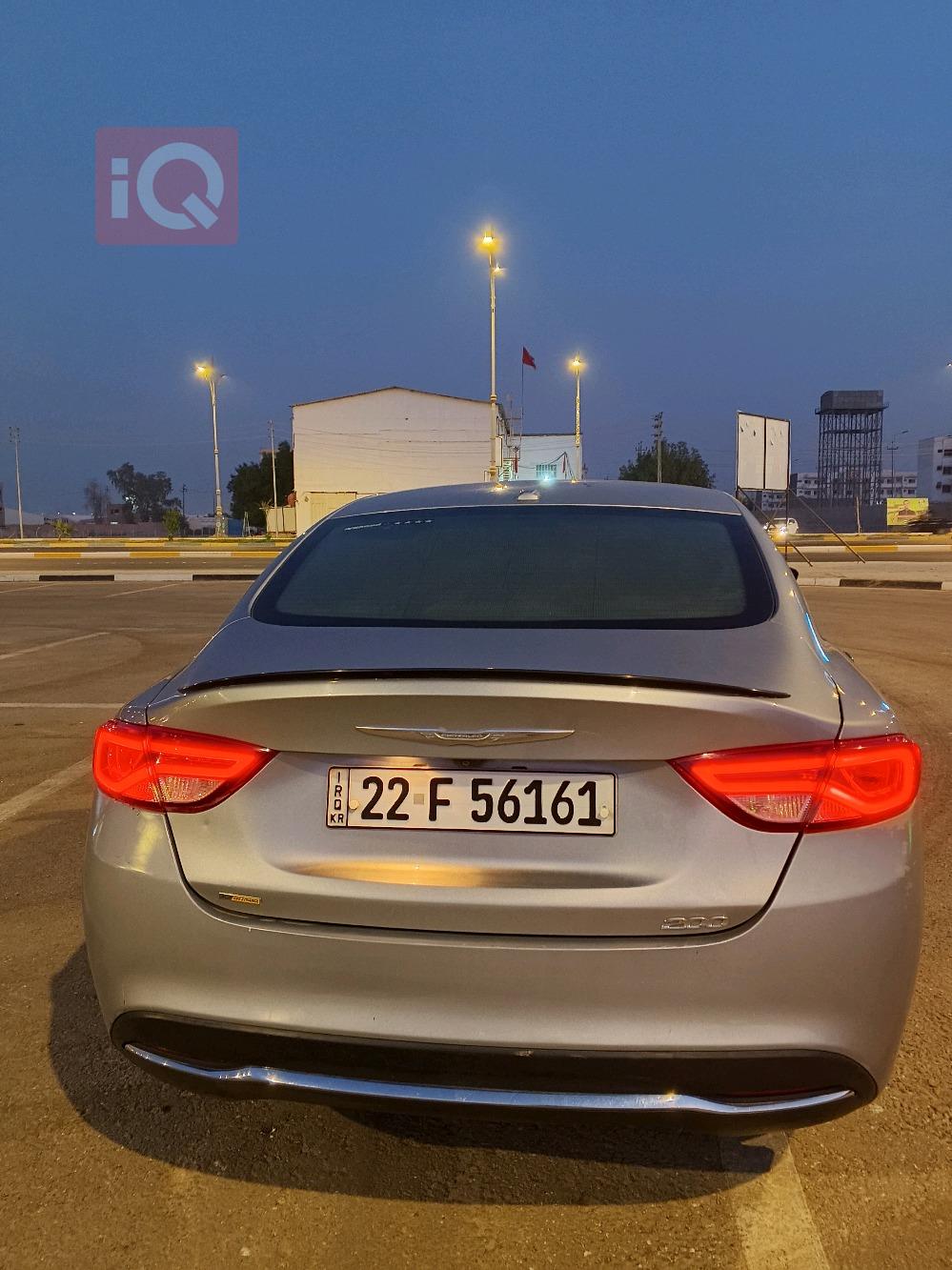 Chrysler 200